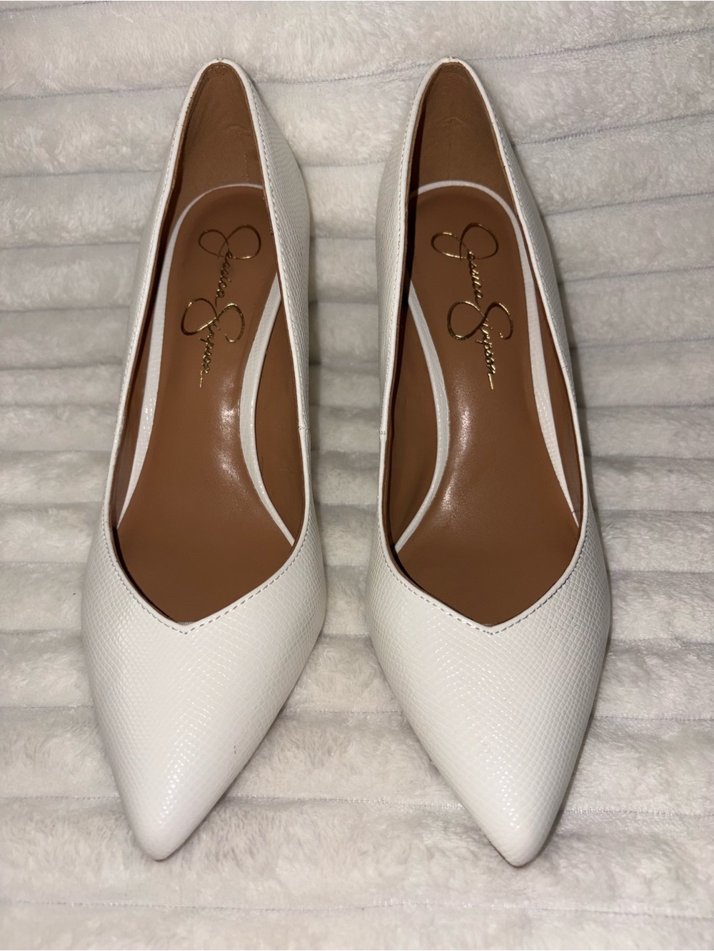 Jessica Simpson White Pointed-Toe Heels 8M